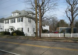 Building Photo - Edgewood Commons
