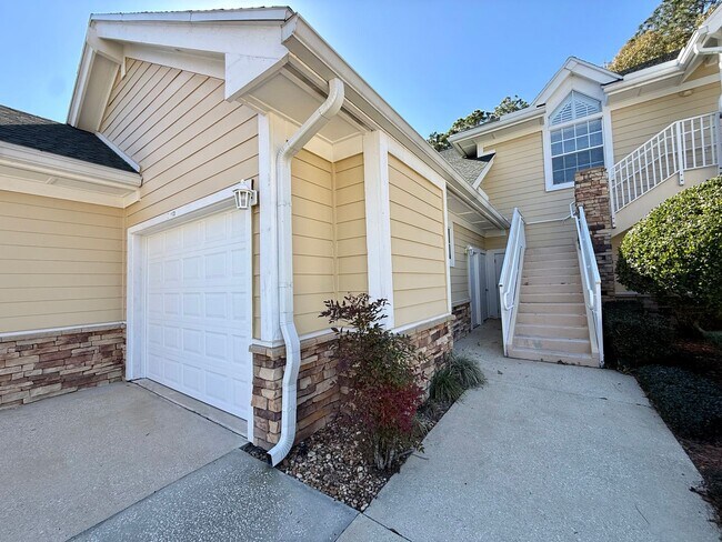 Foto del edificio - 330 N Shore Cir