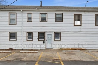 Building Photo - 1015 N Scott Ave