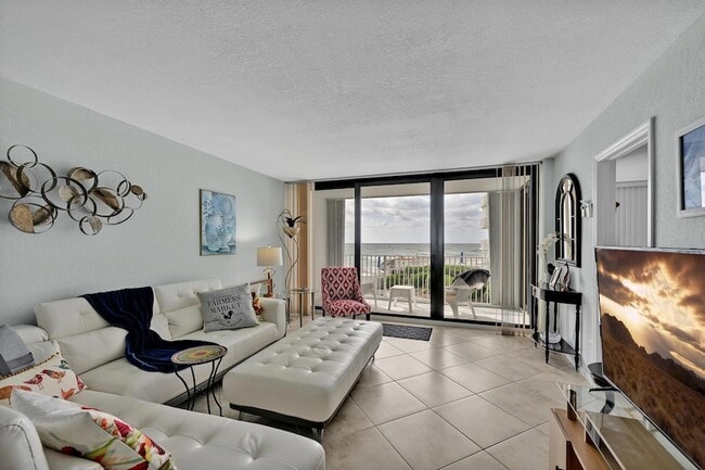 Building Photo - 3590 S Ocean Blvd