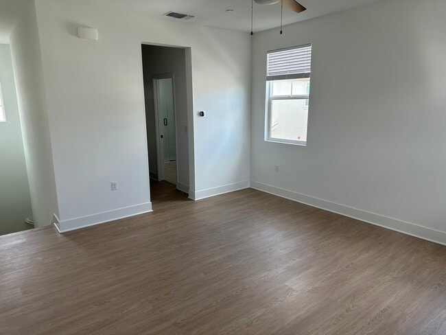 Building Photo - 2915 Liscum St