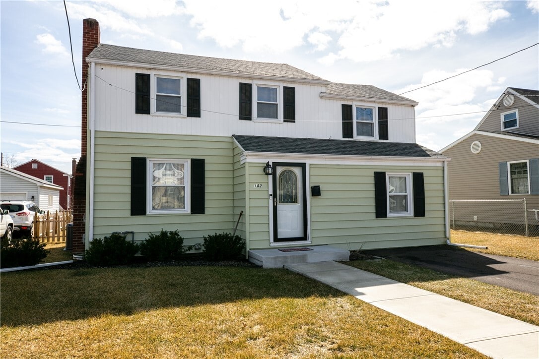 Primary Photo - 182 North Pl