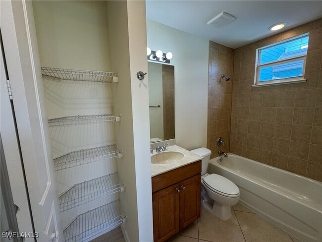 Building Photo - 4400 Bonita Beach Walk Dr