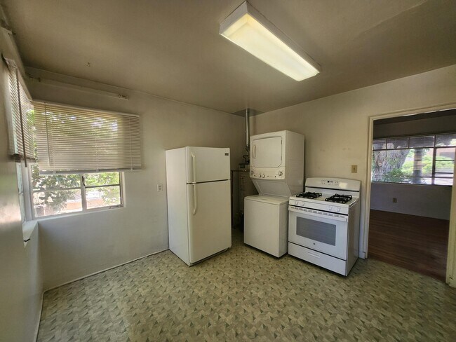 Foto del edificio - 4019 Roma Ave NE