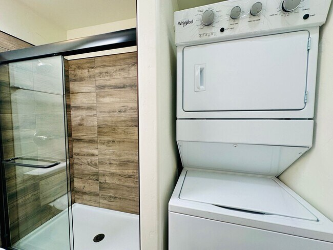 Foto del edificio - Pennington1331-1349