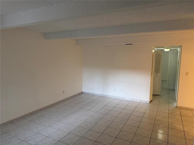 Building Photo - 1125 S Flagler Ave