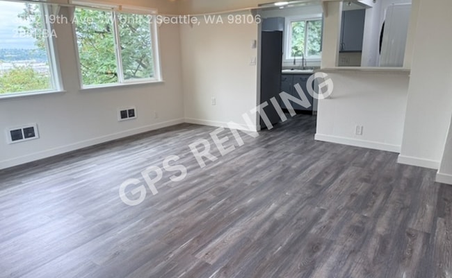 Building Photo - 3802 19th Ave SW