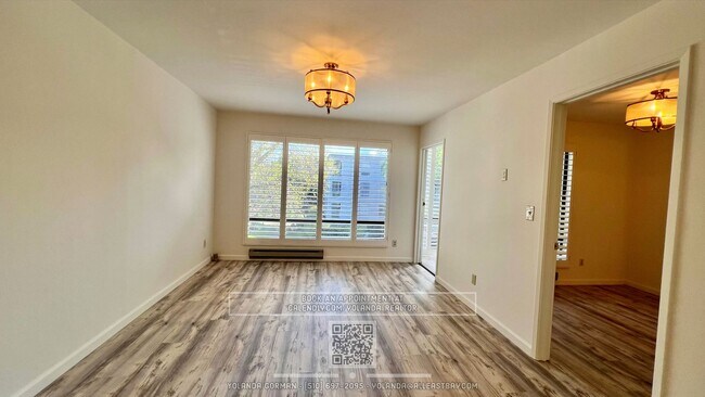 Building Photo - Beautifully Updated Junior 1bd/1ba at reso...