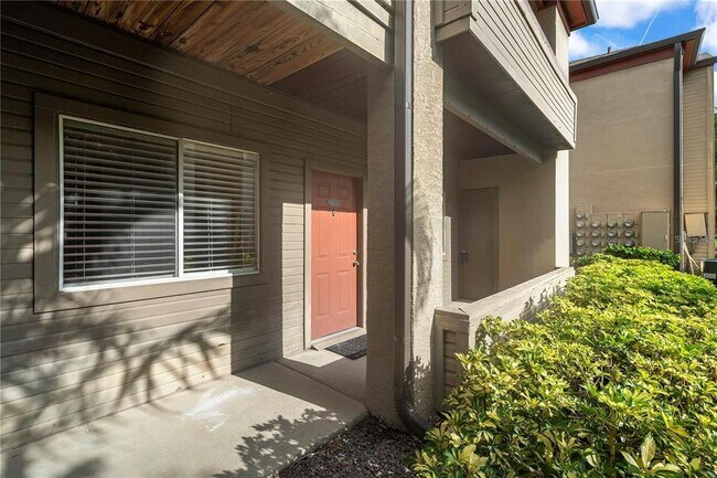 Building Photo - 10265 Gandy Blvd N