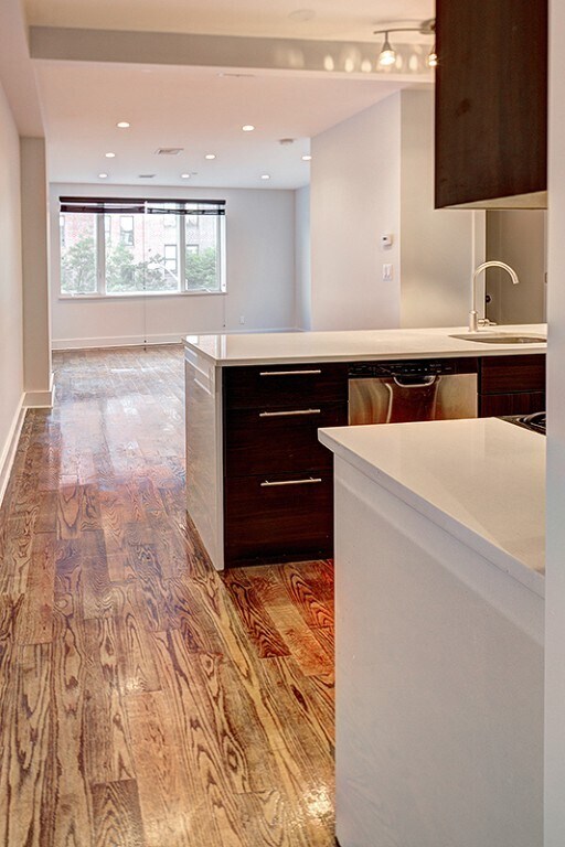 Building Photo - 216 Edgecombe Ave
