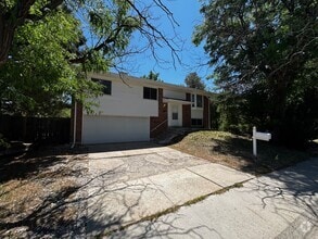 Building Photo - 3104 S Richfield St