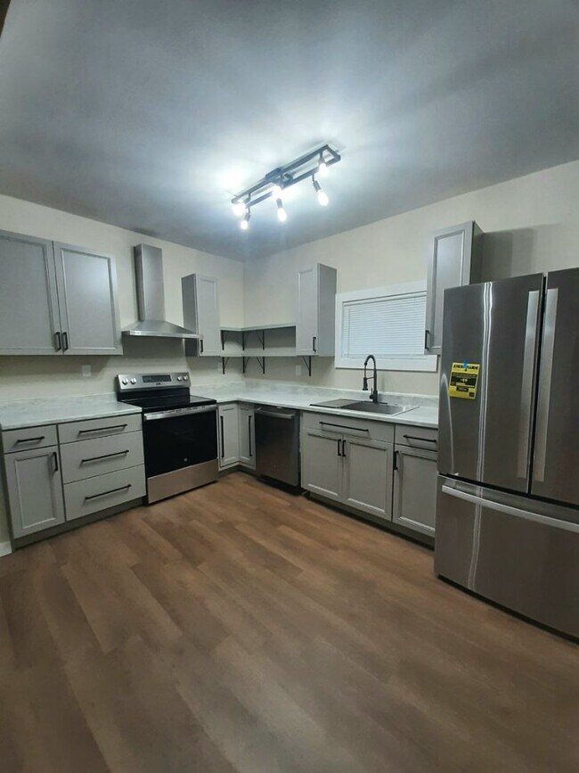Foto del edificio - Renovated 3 Bedroom Bath Home for Rent!
