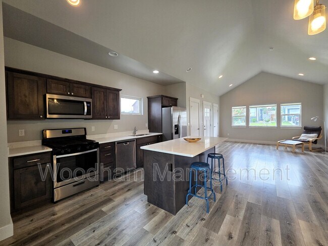 Building Photo - 3105 Mistral Way