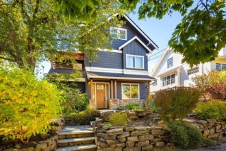 Building Photo - 7743 17th Ave NE