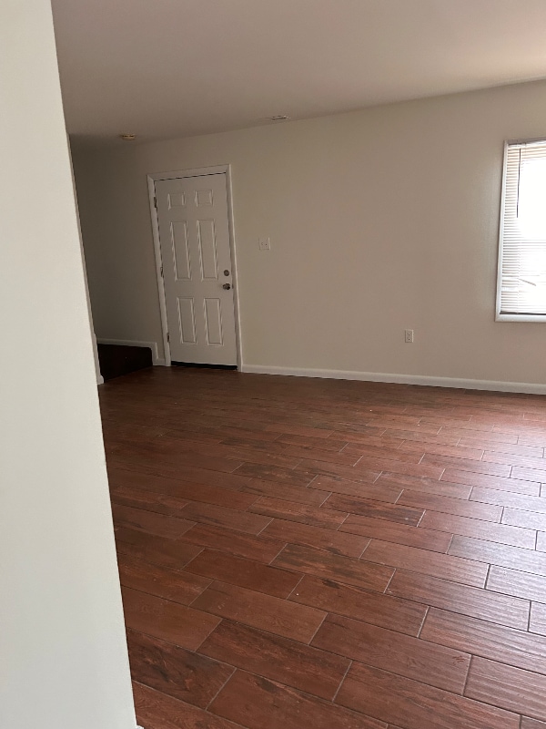 Foto del edificio - 9225 Bridle Path Ln