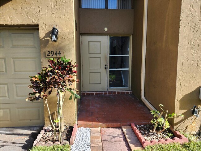 Foto del edificio - 2944 E Missionwood Ln