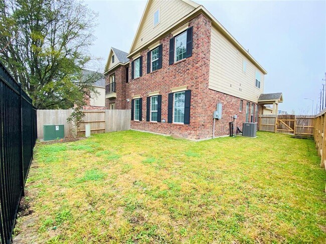 Building Photo - 7492 Thunder St