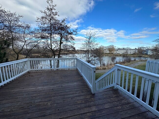 Foto del edificio - 130 Park Ridge Ct