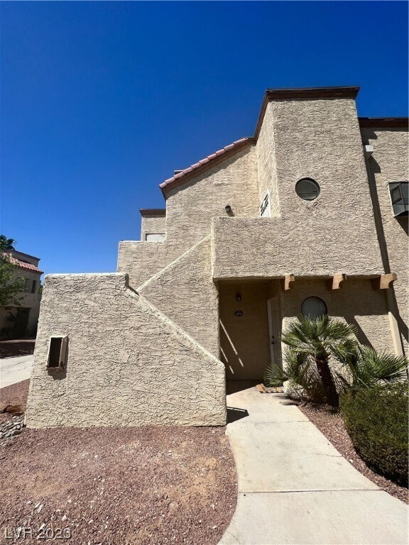 Building Photo - 2989 Juniper Hills Blvd