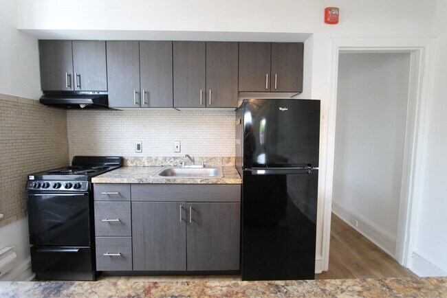 Foto del edificio - 7118 Germantown Ave