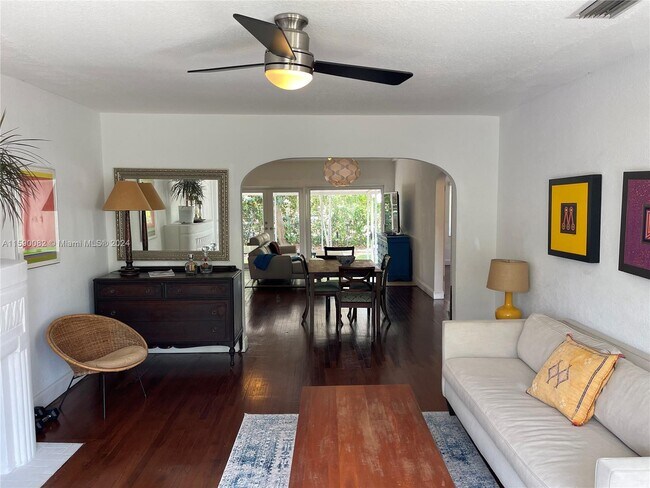 Foto del edificio - 1751 SW 16th St