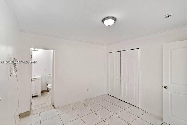 Foto del edificio - 17200 NW 51st Pl