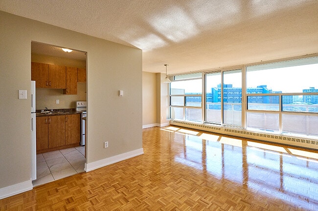 Building Photo - Elmpark Manor Apartments