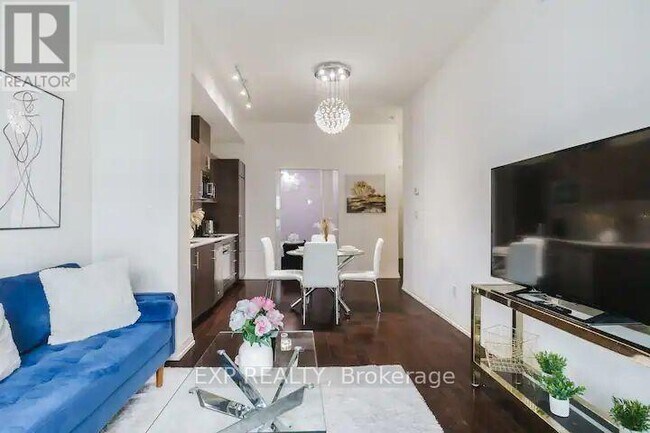 Photo du bâtiment - 460 Adelaide St E