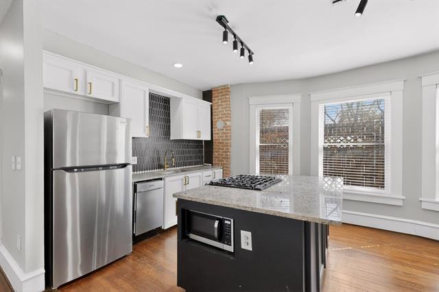 Foto del edificio - 1000 N Carroll Ave