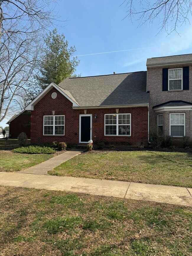 Building Photo - 138 Alexander Dr
