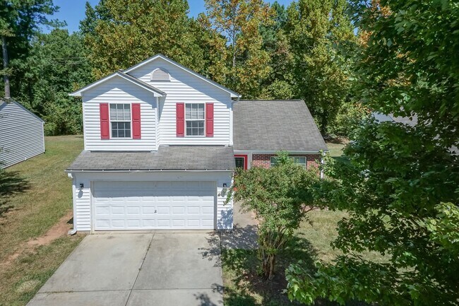 Foto del edificio - Large  3 Bedroom home in Sanford