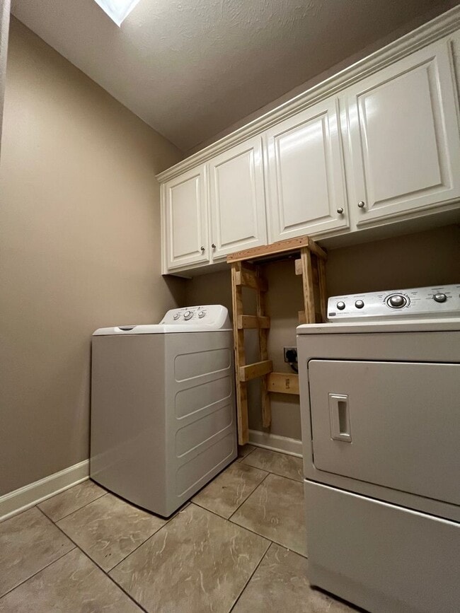 Building Photo - Rankin LLC