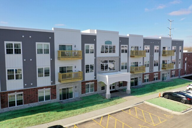 Foto del edificio - 8960 Willow Glen Dr