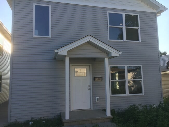 Building Photo - 1423 Union St