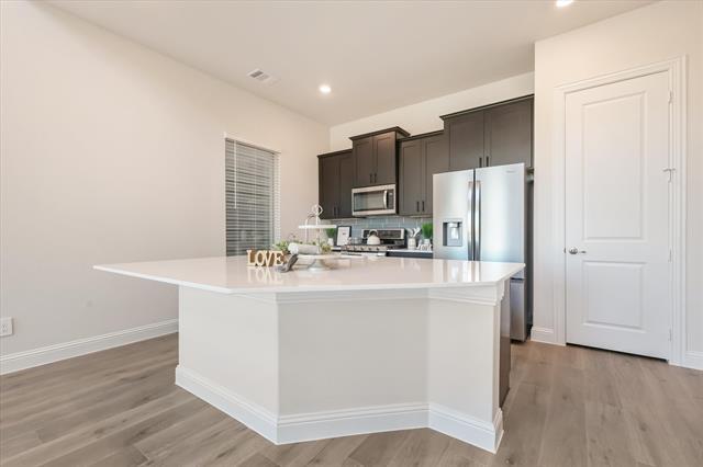 Foto del edificio - 4518 Community Ct