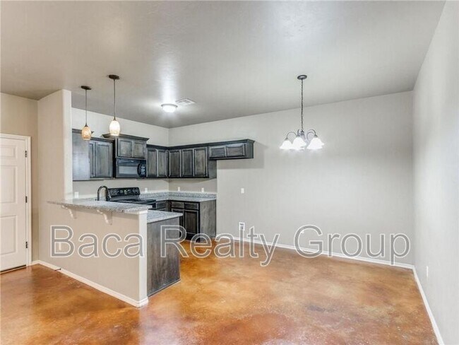 Building Photo - 820 Aspen Dr