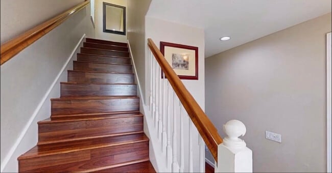 Building Photo - 1062 Acland Way