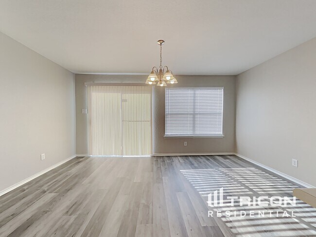 Building Photo - 8614 Sierra Springs Converse TX