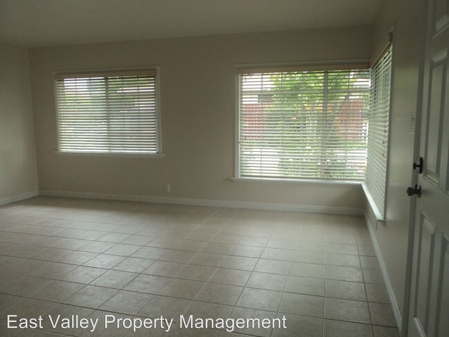 Building Photo - 2 br, 1 bath House - 24456 University Ave
