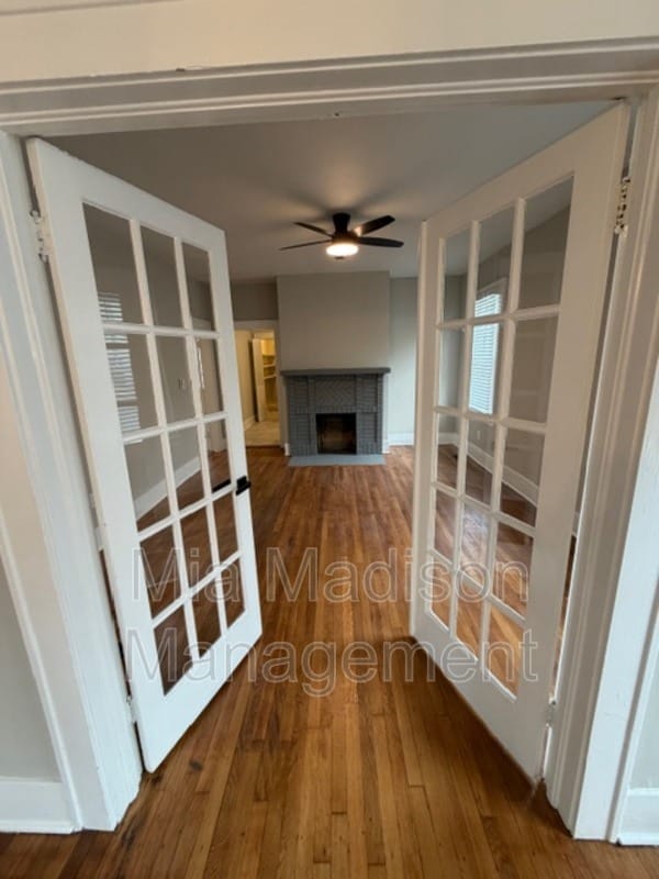 Foto del edificio - 801 E 39th St