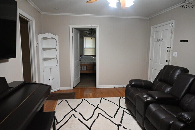 Foto del edificio - 1606 Bland St