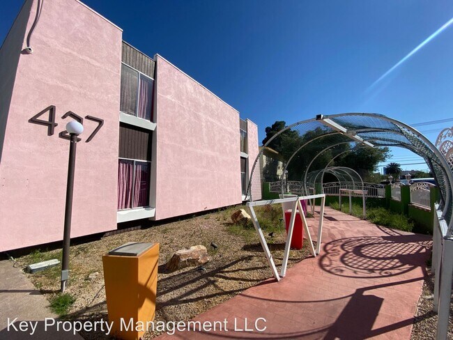 Building Photo - 427 S 11th St