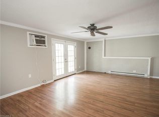 Building Photo - 1408 Clegg St