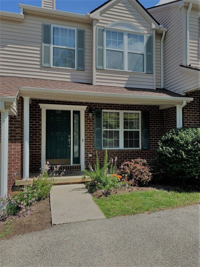 Foto del edificio - 2 Bedroom 2.5 Bath Townhouse