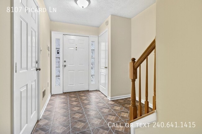 Building Photo - 8107 Picard Ln