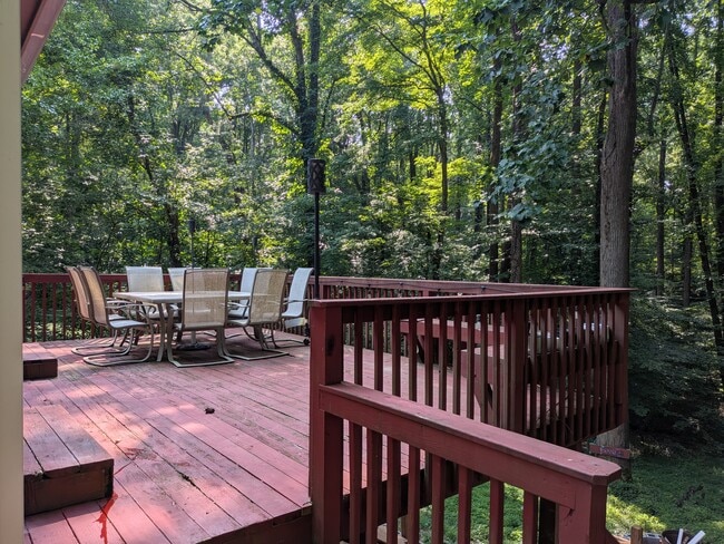 Building Photo - 3613 Brookeside Dr