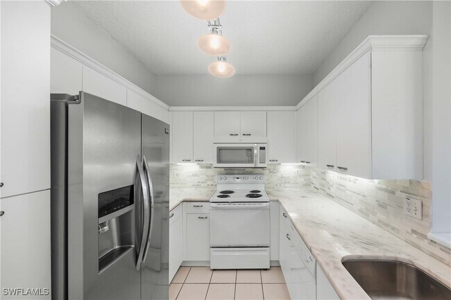 Foto del edificio - 85 Silver Oaks Cir