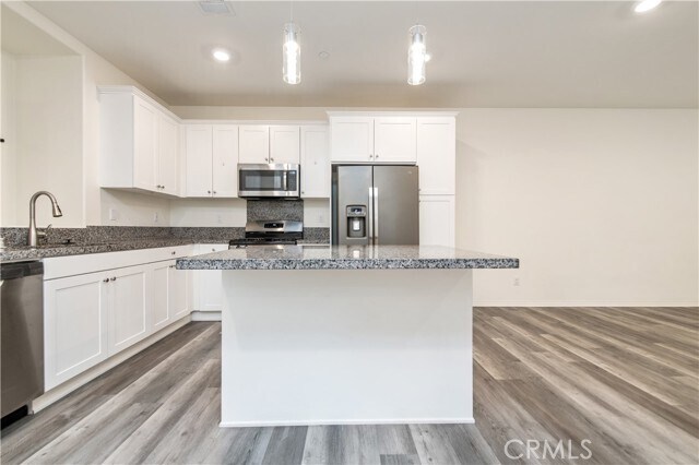 Foto del edificio - 5901 Oatfield Ave