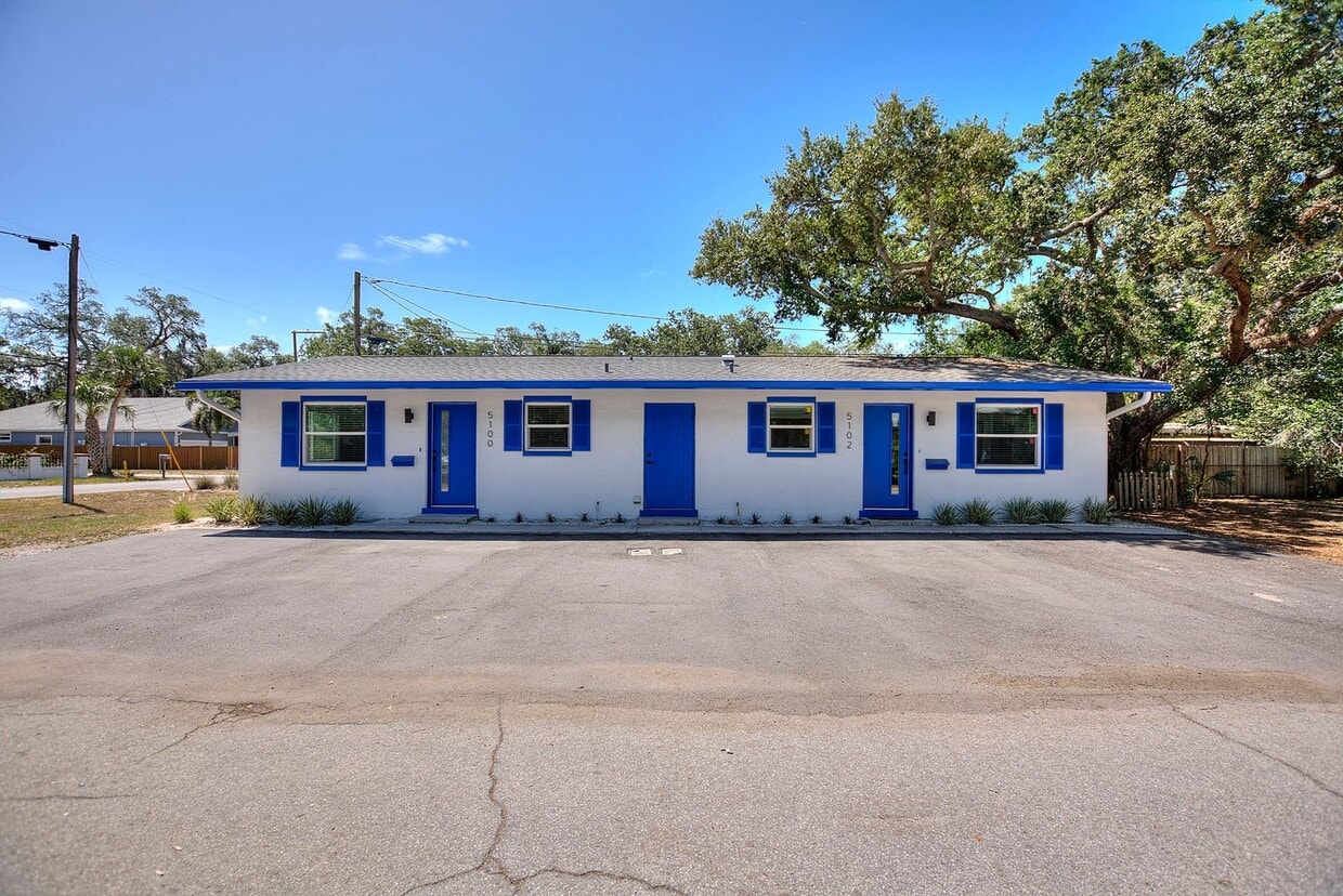 5100/5102 24th Ave - Duplex - 5100/5102 24th Ave - Duplex