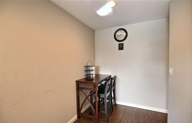 Building Photo - Condominium in West Seattle - Beach Drive